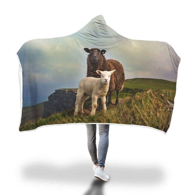 Hooded Blanket Plaid à capuche moutons en pâturage - Taille adulte et enfant The Sexy Scientist